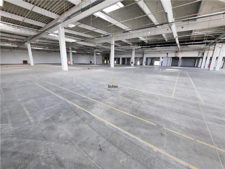 Spatii Industriale - 9000 mp - Productie - Depozitare - Distributie - 12