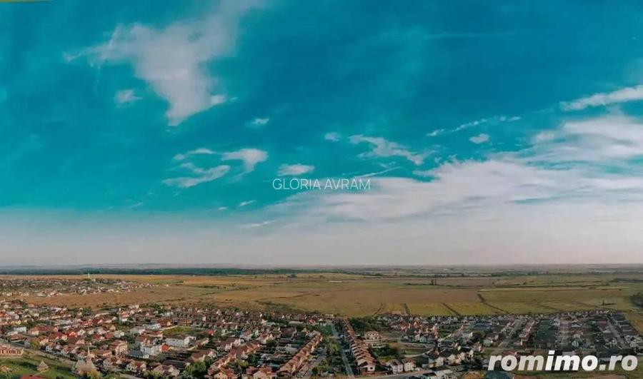 Terenuri de vanzare in Via Carmina de 435 mp cu utilitatile la cheie