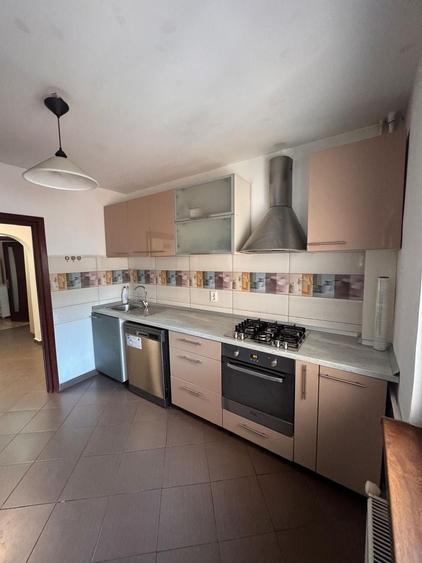 Apartament 3 camere de închiriat – Str. Ioniță Cegan – zonă liniștită - 1