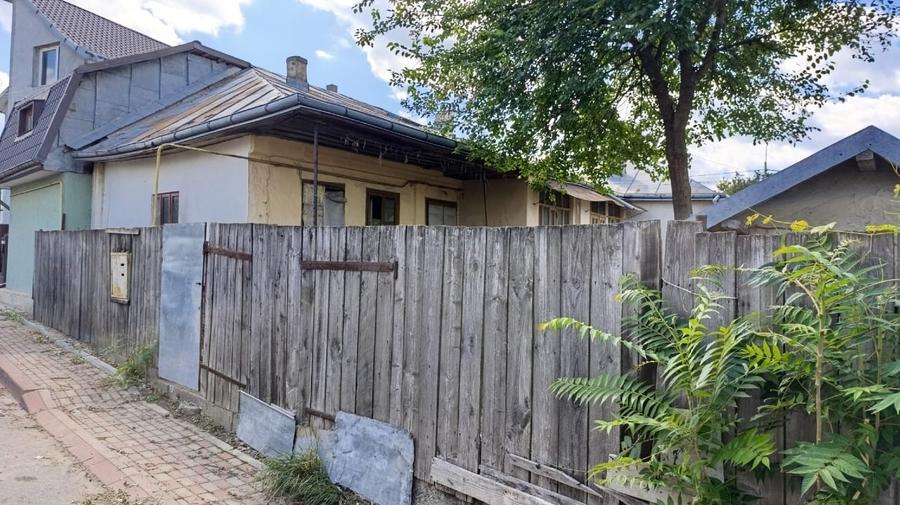 Teren si casa in zona buna - 2