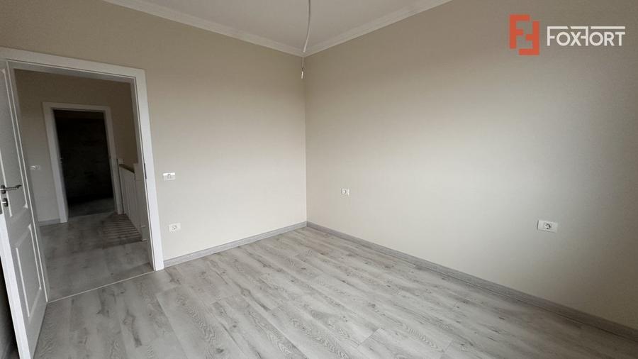 Duplex cu 5 camere despartit prin garaj, zona Giroc - 27