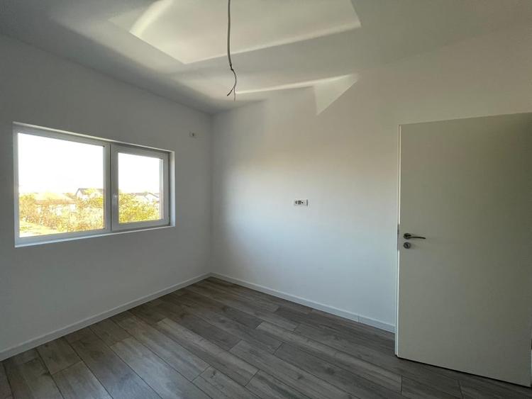 Duplex 4 camere 115mp centru Mosnita - 9