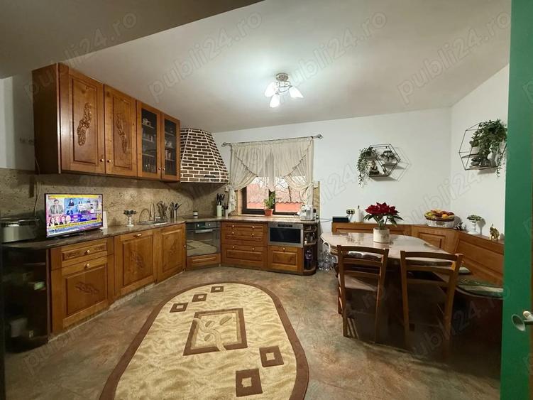 Vand casa vila D+P+M, cu piscina, in Arad, zona Gradiste - 9