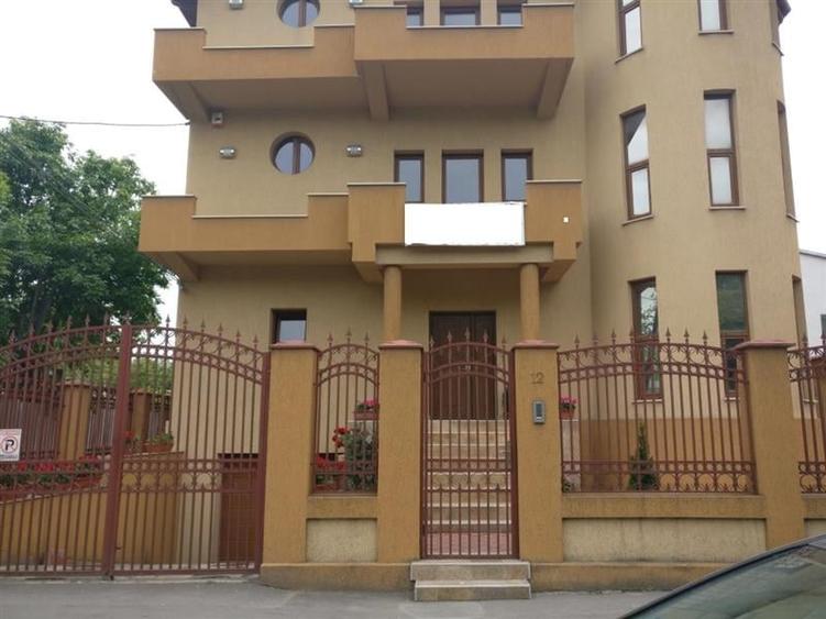 Vila de inchiriat langa metrou Aurel Vlaicu - pretabila birou - 22