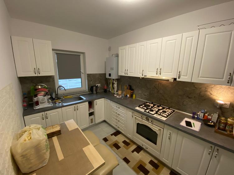 Duplex cu 4 camere si mansarda. Complet mobilat si utilat. Comision 0 - 2