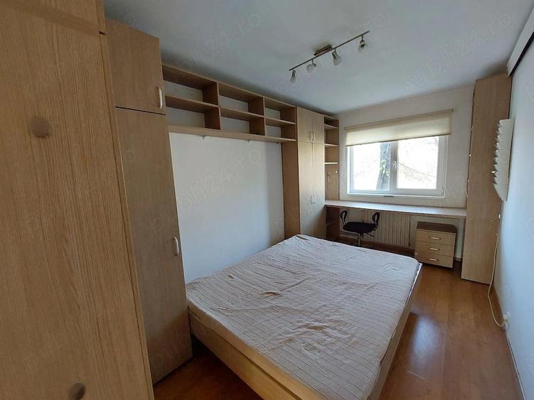 Proprietar ofer spre inchiriere apartament cu 3 camere zona Dacia - 3