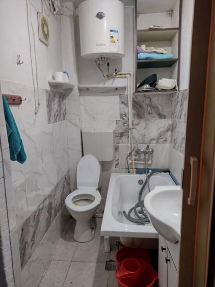Ofer spre inchiriere garsoniera etaj 4/4 - 4