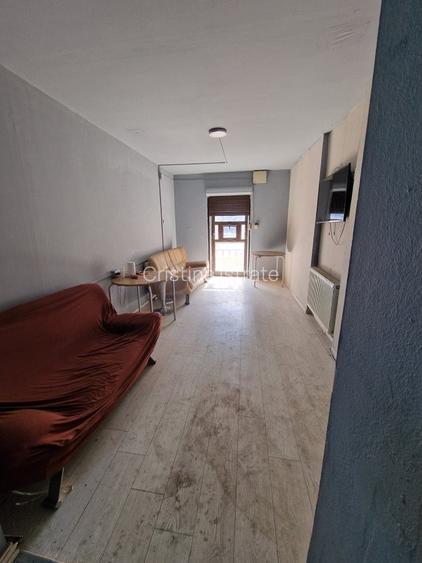 Spațiu comercial, 60 mp în Sinaia Spațiu comercial, 60 mp în Sinaia