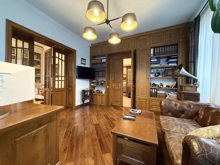 Vilă ultracentrală cu piscină interioară, saună și cramă | Unirii - 9