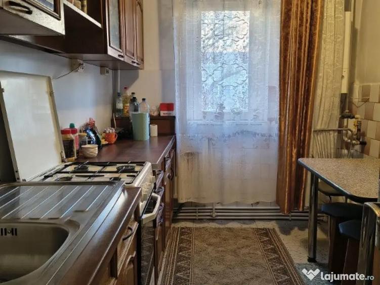 Apartament cu 2 camere ~ zona Balcescu / Piata Crang ~ etaj 1 din 4 - 5