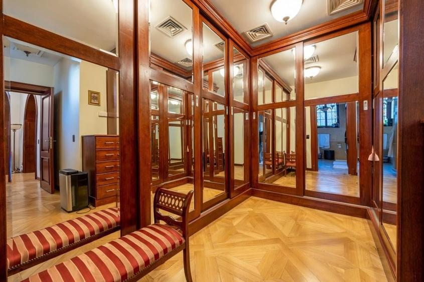 De Vanzare! Vila Exclusivista in zona Unirii - 16