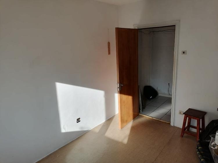 Vand Apartament 4 camere Sos Pantelimon, 90 mp, 1982 constructie - 4