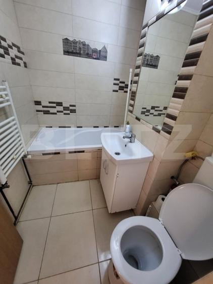 Apartament cu 2 camere decomandat, mobilat în Hala Centrală