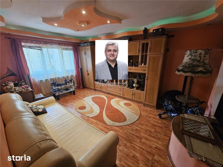 Apartament cu 3 camere, mobilat în Central