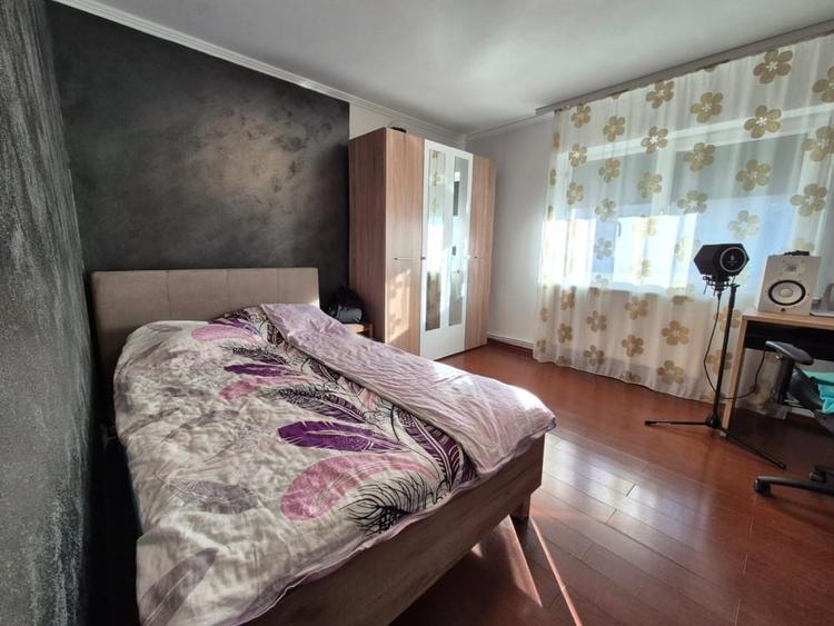 Apartament 3 camere – Zona Bratianu • 2 bai - 13