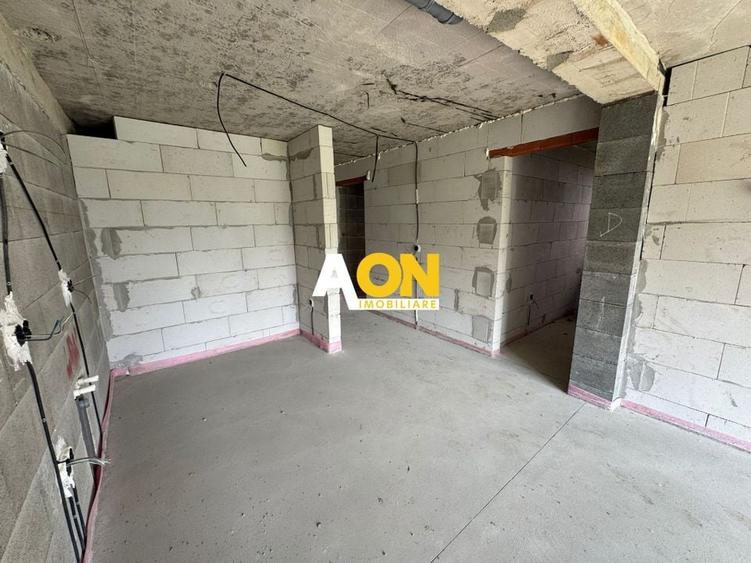 De vanzare apartament 3 camere, la vila, 130mp teren, Lac Chereteu - 2