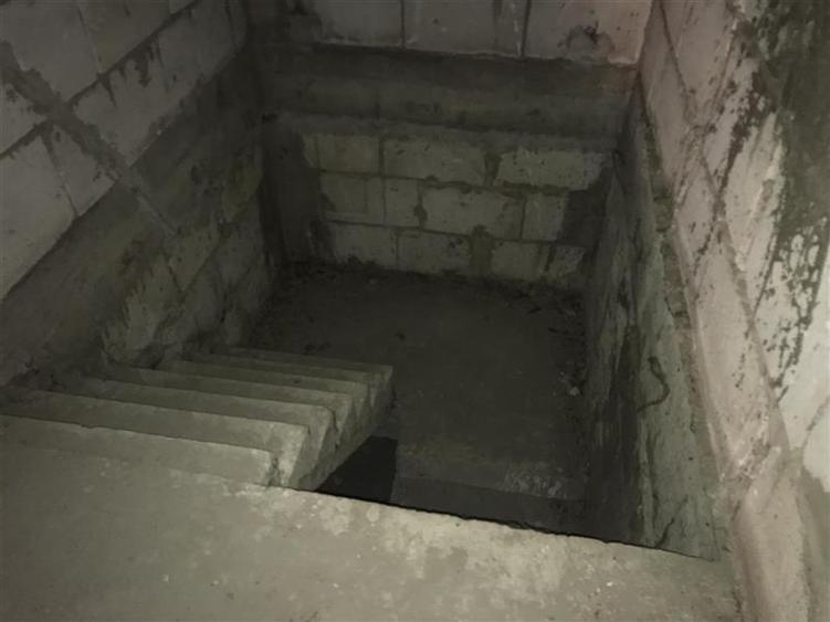 Casa de vanzare in Golesti, parter si etaj , 220 mp construiti , teren 916mp, la - 5