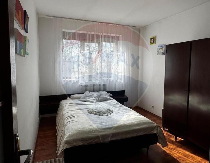 Casa de vanzare cu livada si piscina - Giurgiu - 17