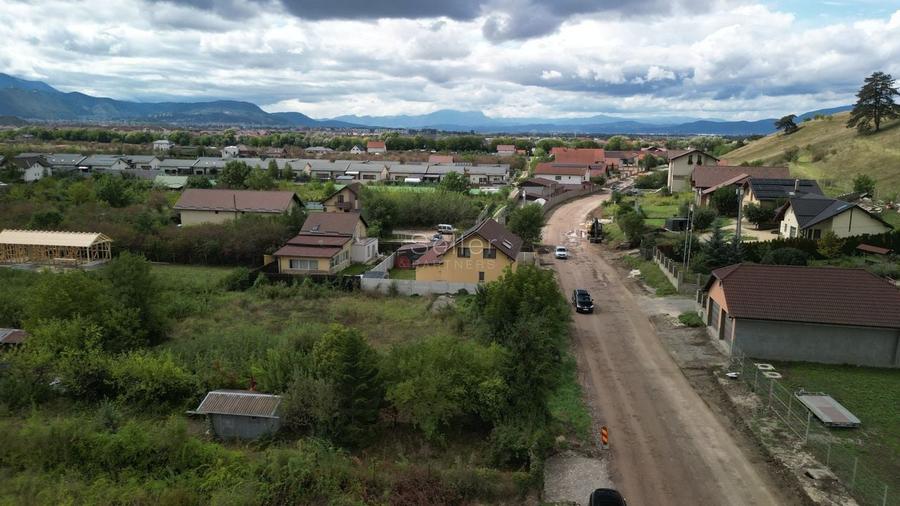 Teren intravilan - 9