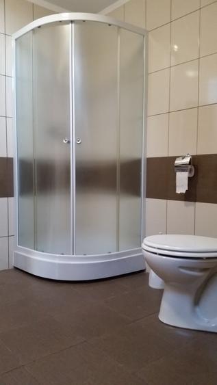 Apartament spatios la casa, 3  camere, Central - 12