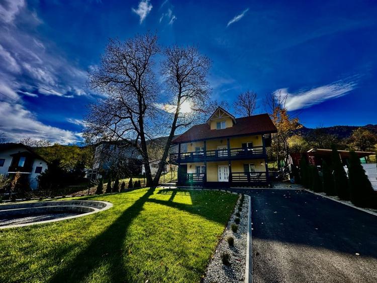 Vila de lux cu vedere la Muntii Bucegi, aproape de Castelul Bran, COMISION 0%!! - 2