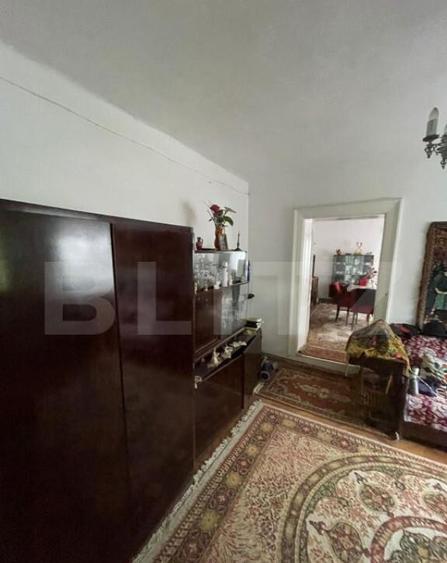 Casa de vanzare cu 4 camere, 120 mp, zona 14 Mai - 26