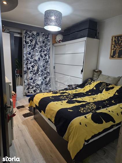 4 camere Dristor decomandat, an 1984, 82 mp - 3