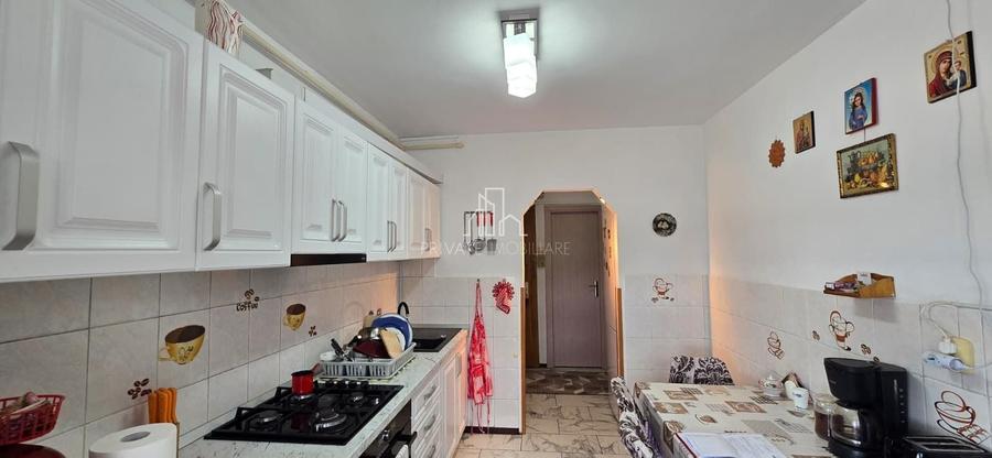 Se vinde apartament cu 2 camere, zona Mihai Viteazu - 7