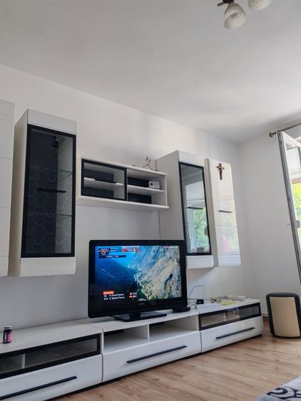 Apartament de vanzare in Busteni renovat Nou central langa supermercat - 1