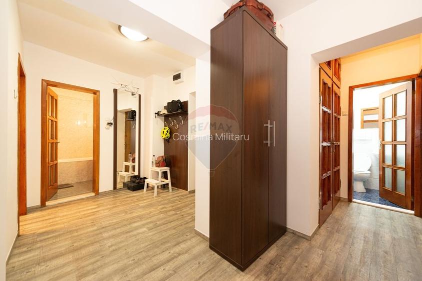 Apartament de vanzare 3 camere in zona Unirii, Mircea Voda Apartament de vanzare 3 camere in zona Unirii, Mircea Voda