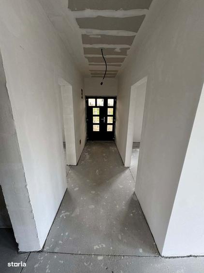 Casa noua 2 dormitoare + living , 4.5 ari teren , Lazuri - 5