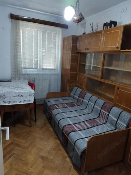 Apartament cu 4 camere de inchiriat - 1