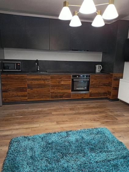 Apartament zona Coresi proprietar bloc 2021 - 6