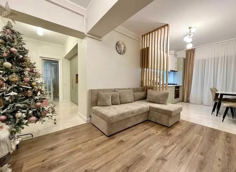 Royal - Bloc Nou - 2 Camere - Etaj Intermediar - 1