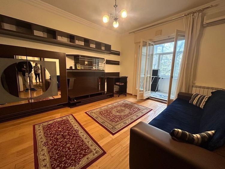 3 Camere Ultracentral 2 minute de Metrou Univestitate - 1