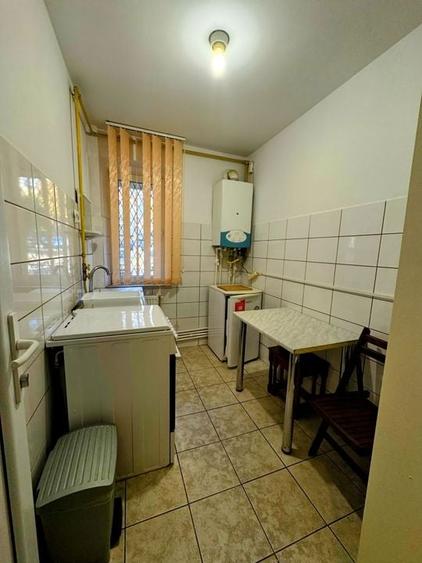 Piața Tomis 3 - garsonieră decomandată mobilată utilată - 4