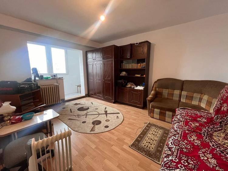 Apartament 3 camere, decomandat, etaj 8/10, zona Primaverii, Manastur - 2