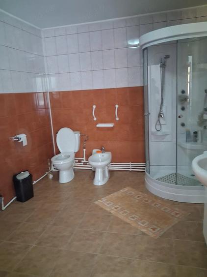 Casă cu Teren 500 Mp în Central