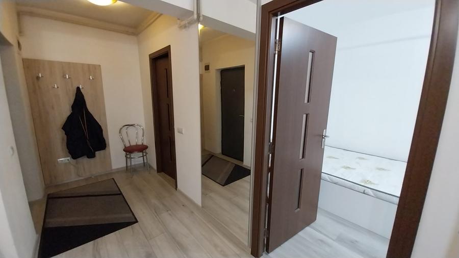 Apartament cu 3 camere semidecomandat în Baciu