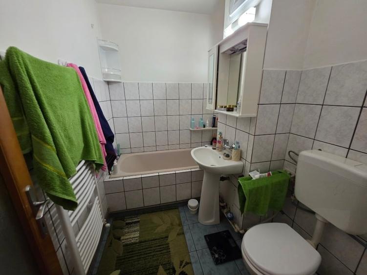 Apartament cu 2 camere semidecomandat, mobilat în Alfa
