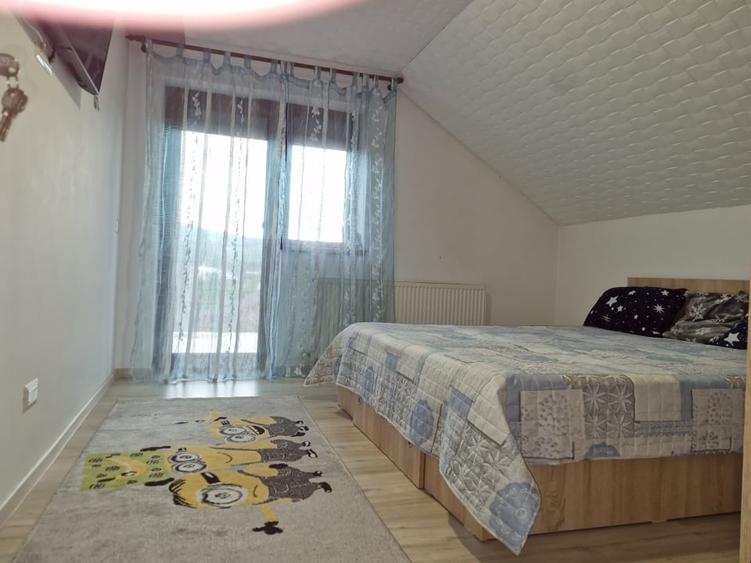 Casă individuală cu 5 camere cu Teren 570 Mp în Bujoreni