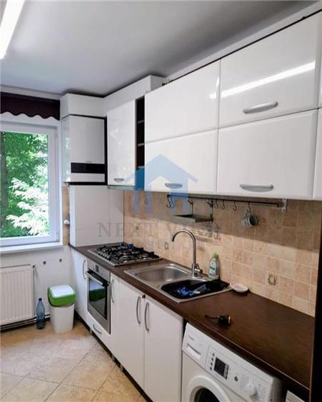 Apartament cu 2 camere decomandat în Plopilor