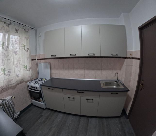 Apartament cu 2 camere semidecomandat în Liviu Rebreanu