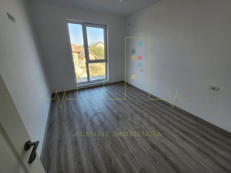 Duplex cu 5 camere cu Canalizare în Dumbrăvița