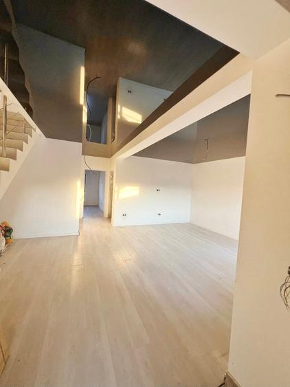 Casă individuală cu 3 camere cu Teren 200 Mp în Lumina