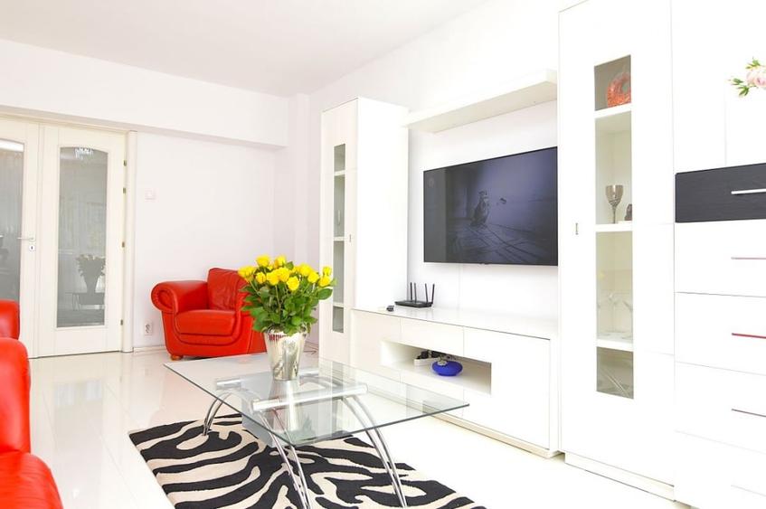 INCHIRIERE APARTAMENT 2 CAMERE UNIRII -PIATA UNIRII - 5