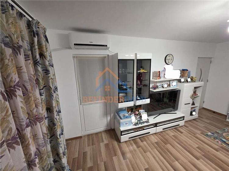 Apartament cu 2 camere decomandat, mobilat în Crângași