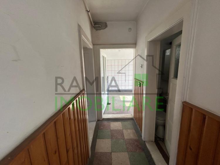 Casă cu 4 camere cu Teren 1053 Mp în Central