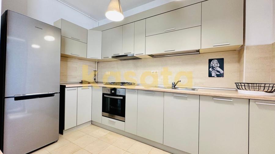 Apartament cu 2 camere semidecomandat, mobilat în Central