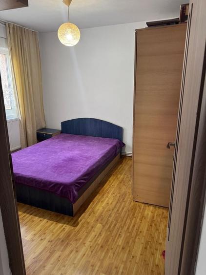 Apartament cu 2 camere decomandat în 23 August